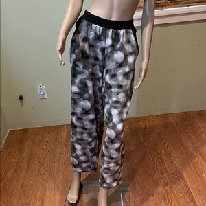 Luukaa Women’s Gray & White Tie-Dye Lounge Pants